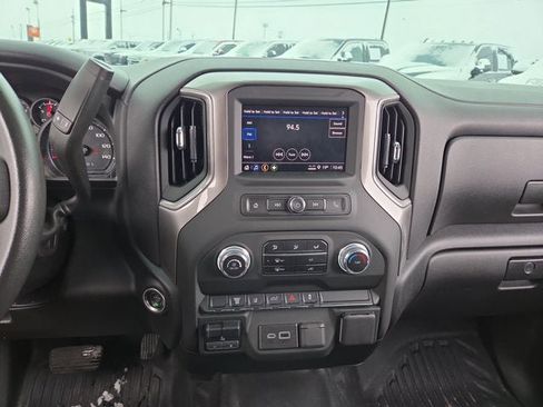 Used 2024 GMC Sierra 2500 Pro w/ Convenience Package image 14
