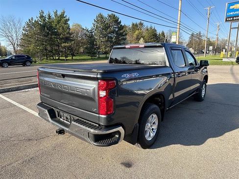 Used 2021 Chevrolet Silverado 1500 LT AWD/4WD image 5