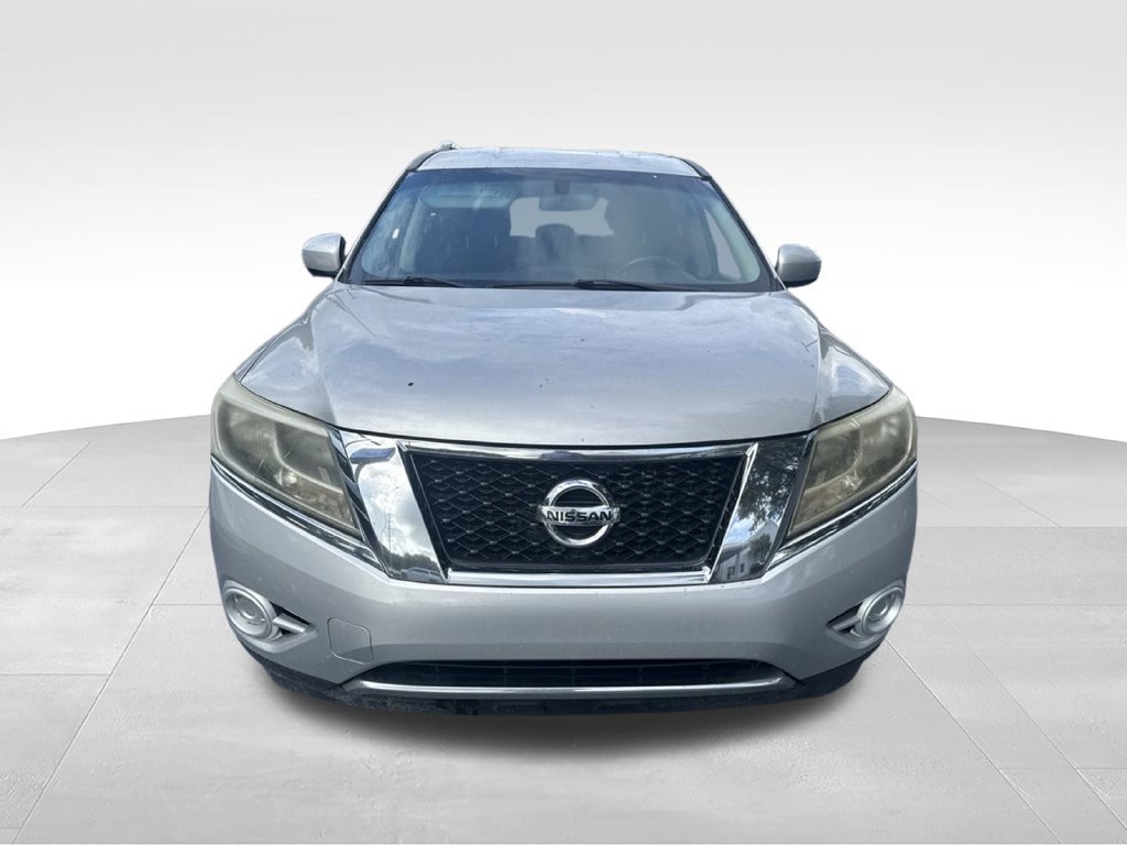 Used 2014 Nissan Pathfinder SV FWD image 2