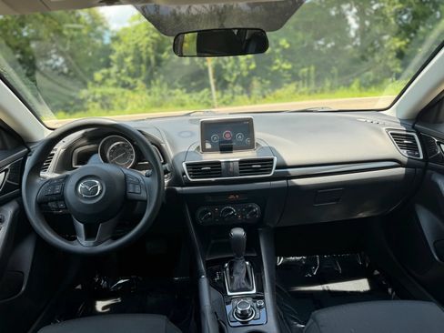 Used 2016 MAZDA MAZDA3 i Sport FWD image 22