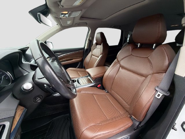 Used 2020 Acura MDX w/ Technology Package AWD/4WD image 11