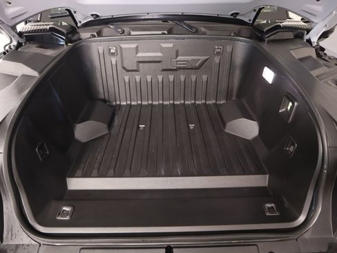 Used 2025 GMC Hummer EV 2X image 20