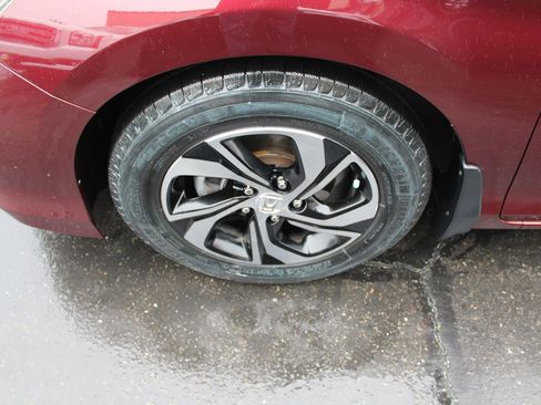 Used 2016 Honda Accord LX image 11