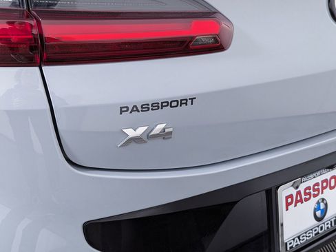 Certified 2023 BMW X4 M40i w/ Premium Package image 9