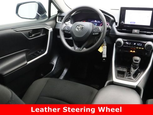 Certified 2025 Toyota RAV4 LE image 27