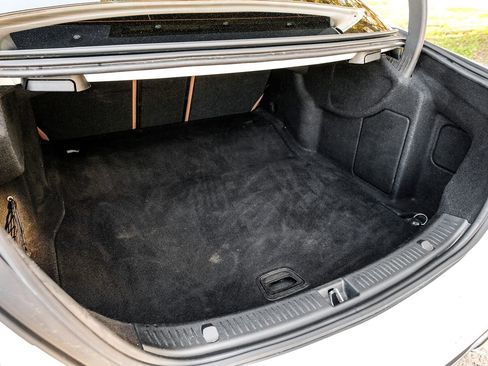 Used 2017 Mercedes-Benz E 300 image 54