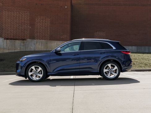 Used 2025 Audi Q5 Prestige image 6