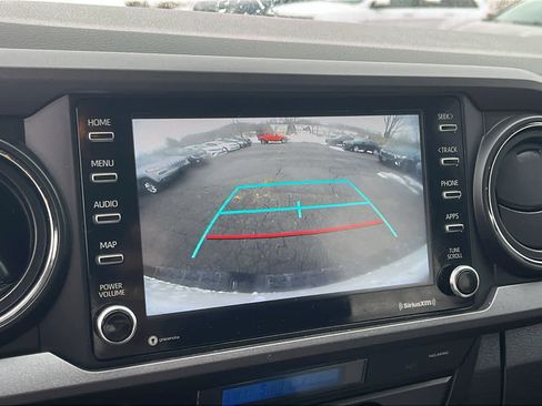 Used 2023 Toyota Tacoma TRD Off-Road image 17