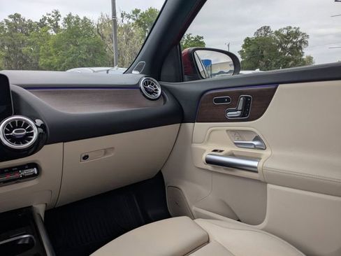 Used 2021 Mercedes-Benz GLA 250 w/ Premium Package image 15