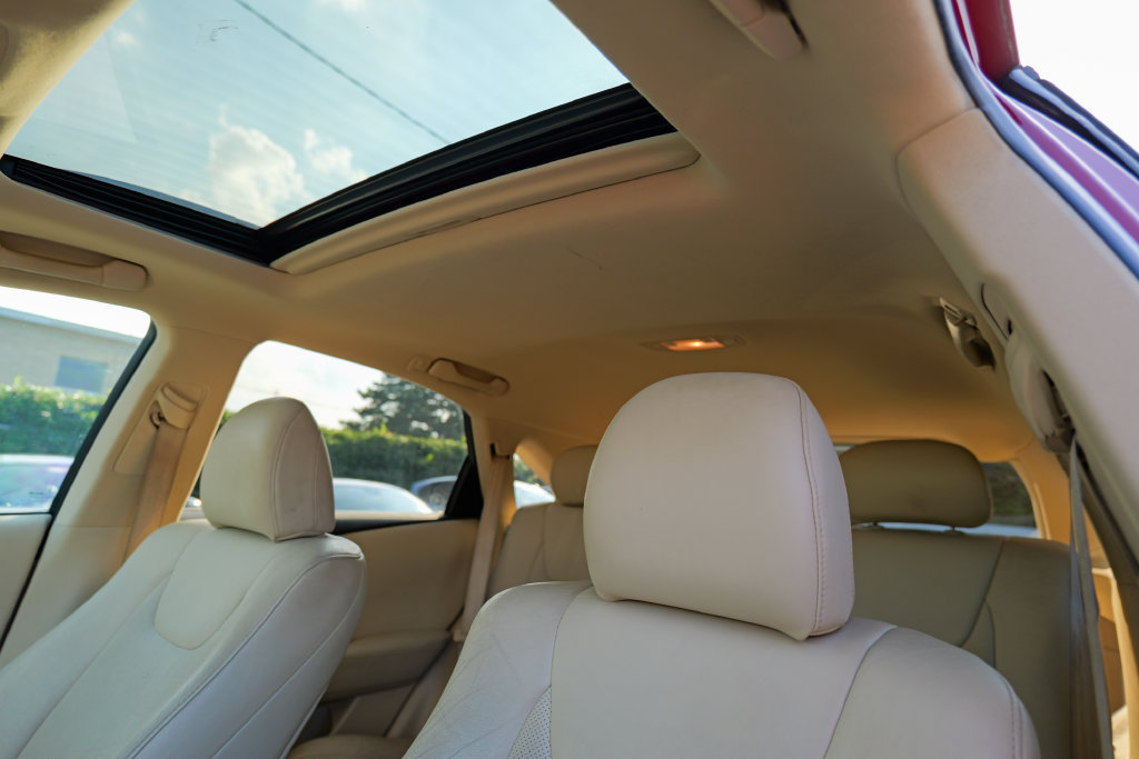 Used 2011 Lexus RX 350 AWD w/ Premium Pkg image 24
