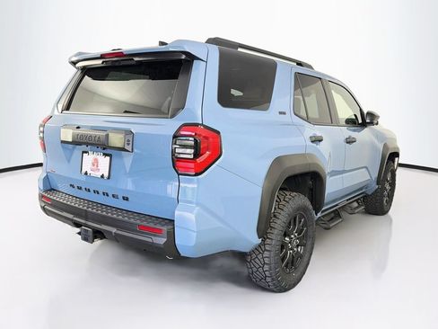 New 2026 Toyota 4Runner SR5 AWD/4WD image 7