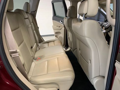 Used 2018 Jeep Grand Cherokee Limited RWD image 10