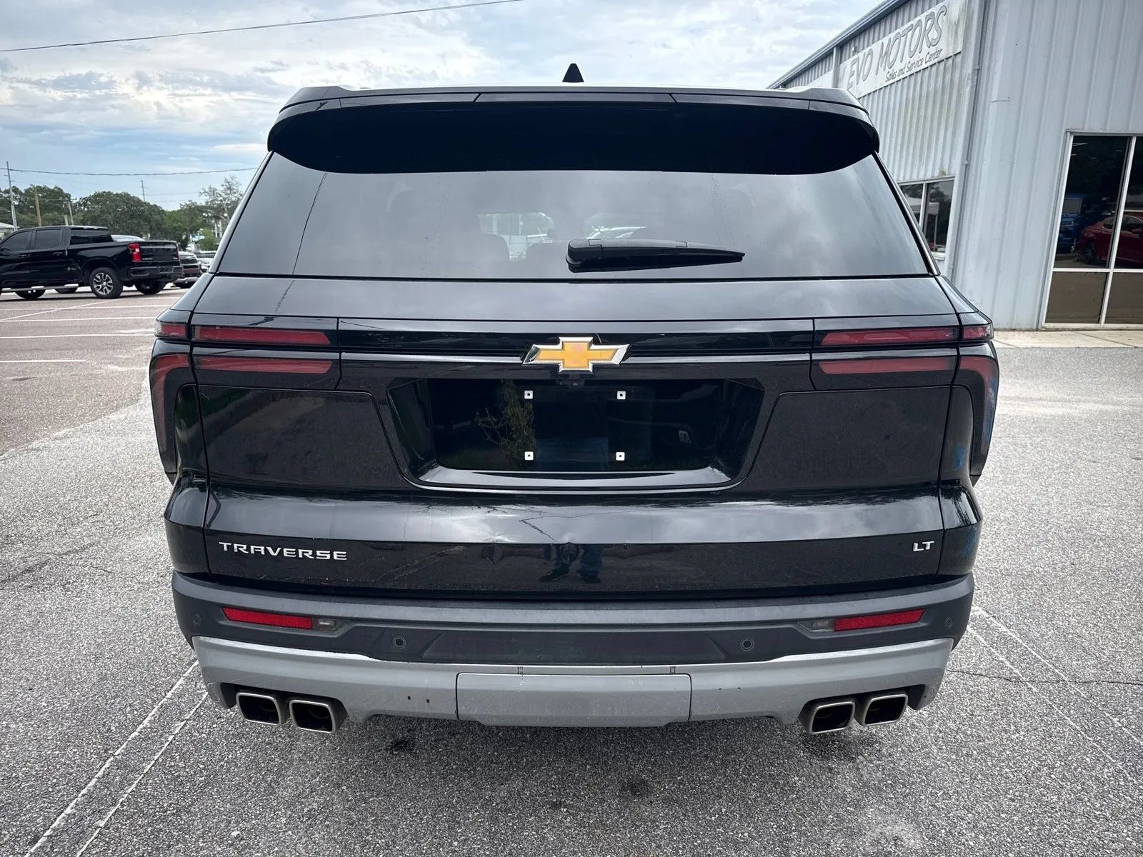 Used 2024 Chevrolet Traverse LT FWD image 9