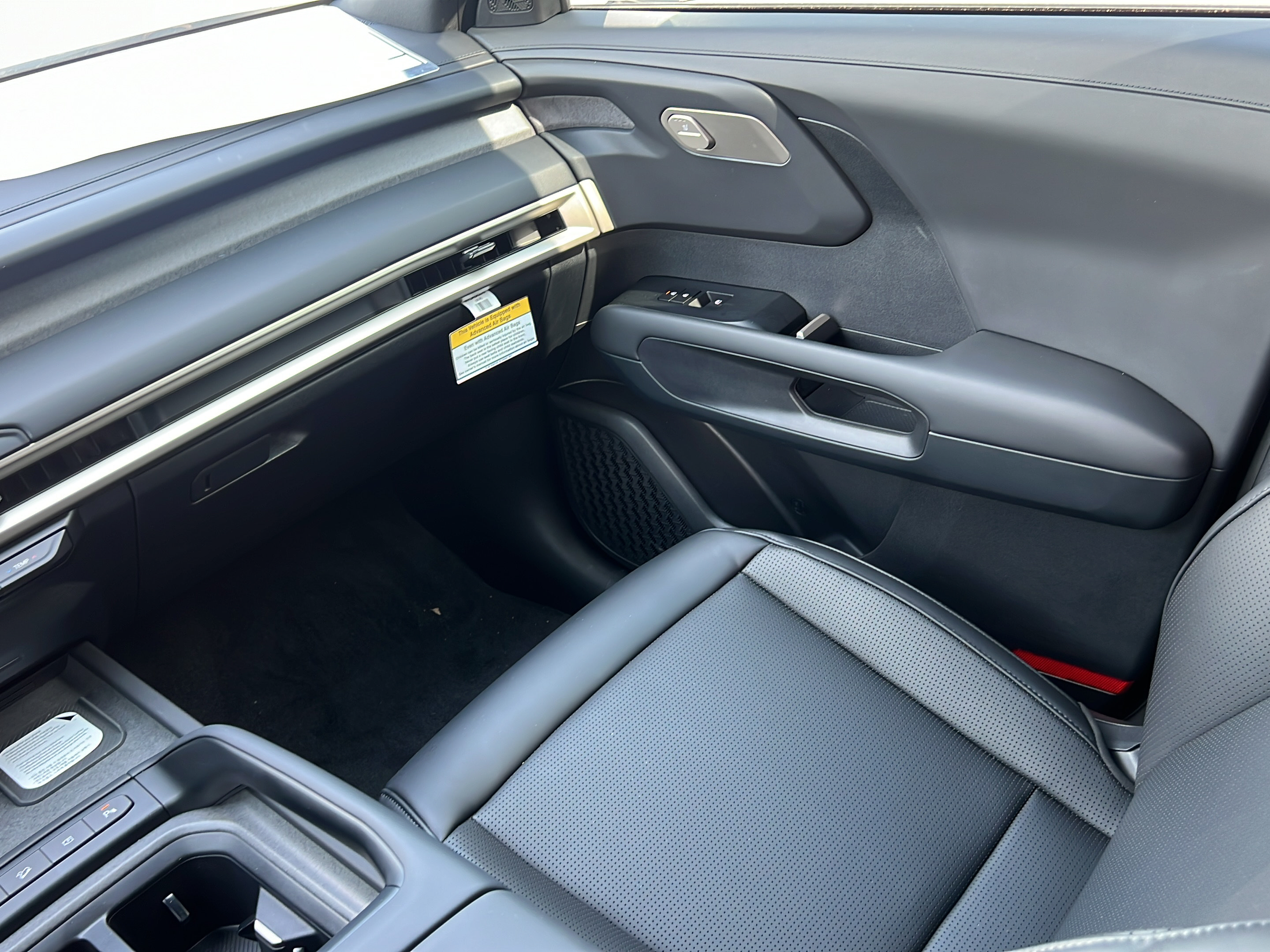 New 2027 Kia Telluride S w/ Towing Package FWD image 16