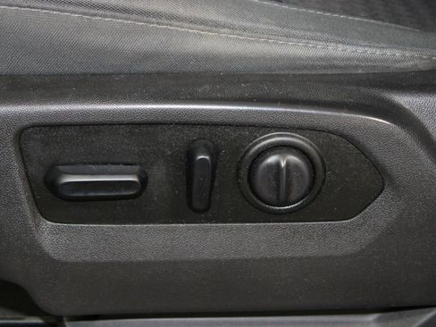 Used 2019 Chevrolet Silverado 1500 LT w/ All-Star Edition image 17