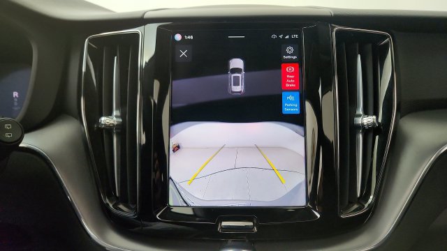 Used 2025 Volvo XC60 B5 Core AWD/4WD image 67