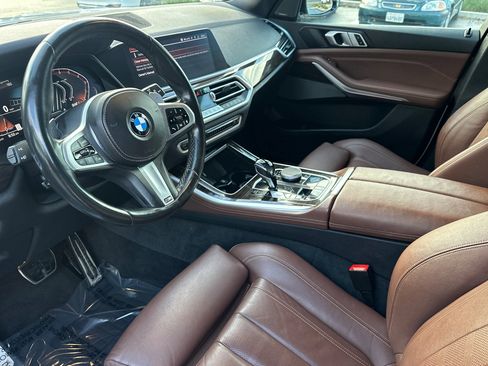 Used 2019 BMW X5 xDrive40i w/ M Sport Package image 4