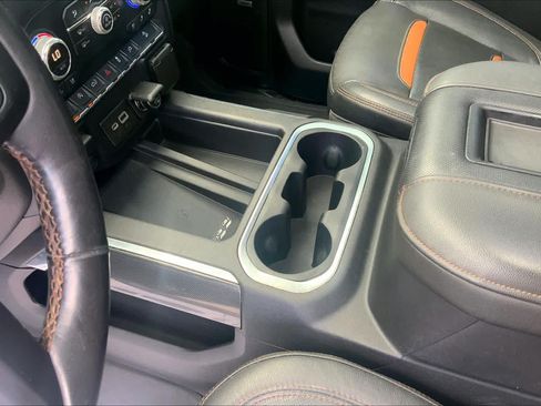 Used 2019 GMC Sierra 1500 AT4 w/ AT4 Premium Package AWD/4WD image 17