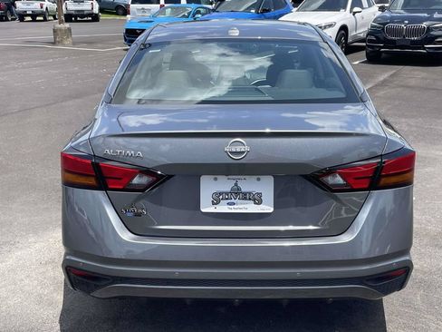 Used 2025 Nissan Altima 2.5 S FWD image 4