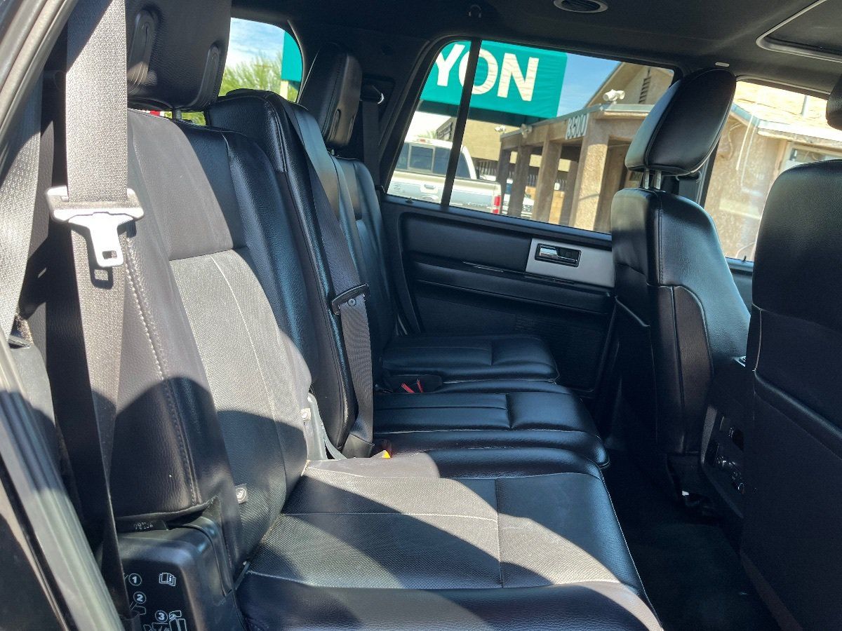 Used 2016 Ford Expedition Limited RWD image 35