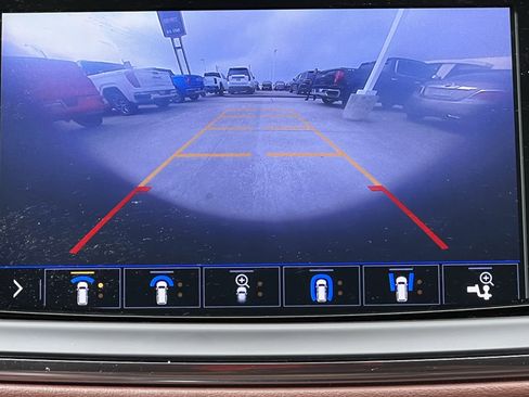 Used 2021 Buick Enclave Avenir w/ Avenir Technology Package image 19