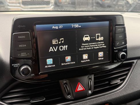 Used 2019 Hyundai Elantra GT FWD image 26