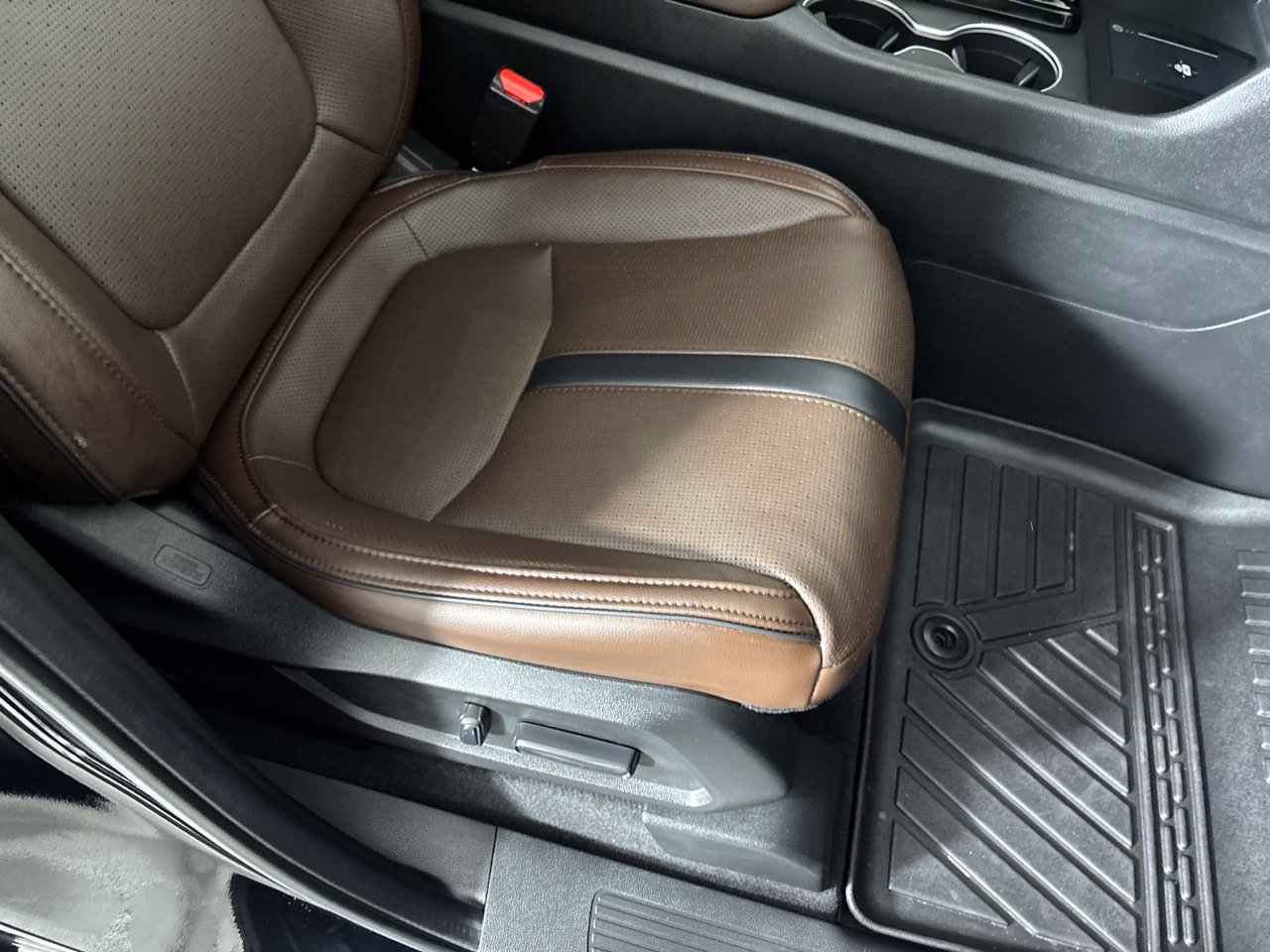 Used 2025 Honda Pilot Elite image 38