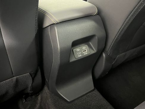 Used 2025 Subaru Crosstrek 2.5i Sport w/ Popular Package #3A image 28