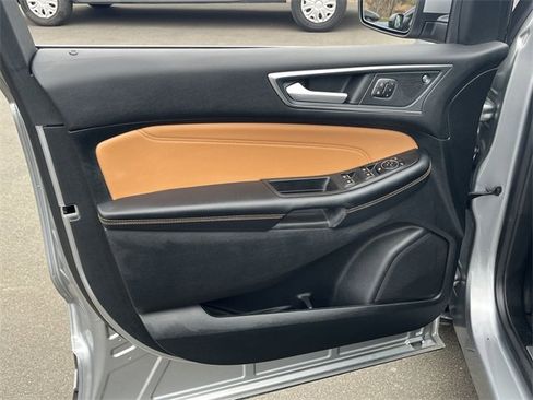 Used 2024 Ford Edge Titanium w/ Titanium Elite Package image 19