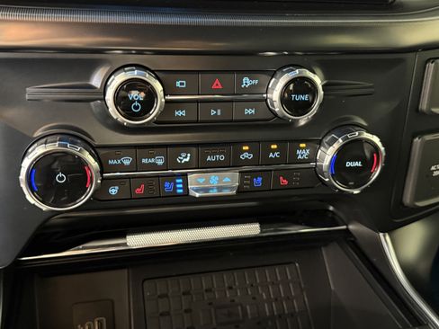 Certified 2025 Ford F150 Raptor image 23