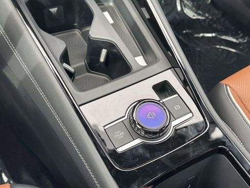 New 2026 Volkswagen Tiguan SEL R-Line image 23