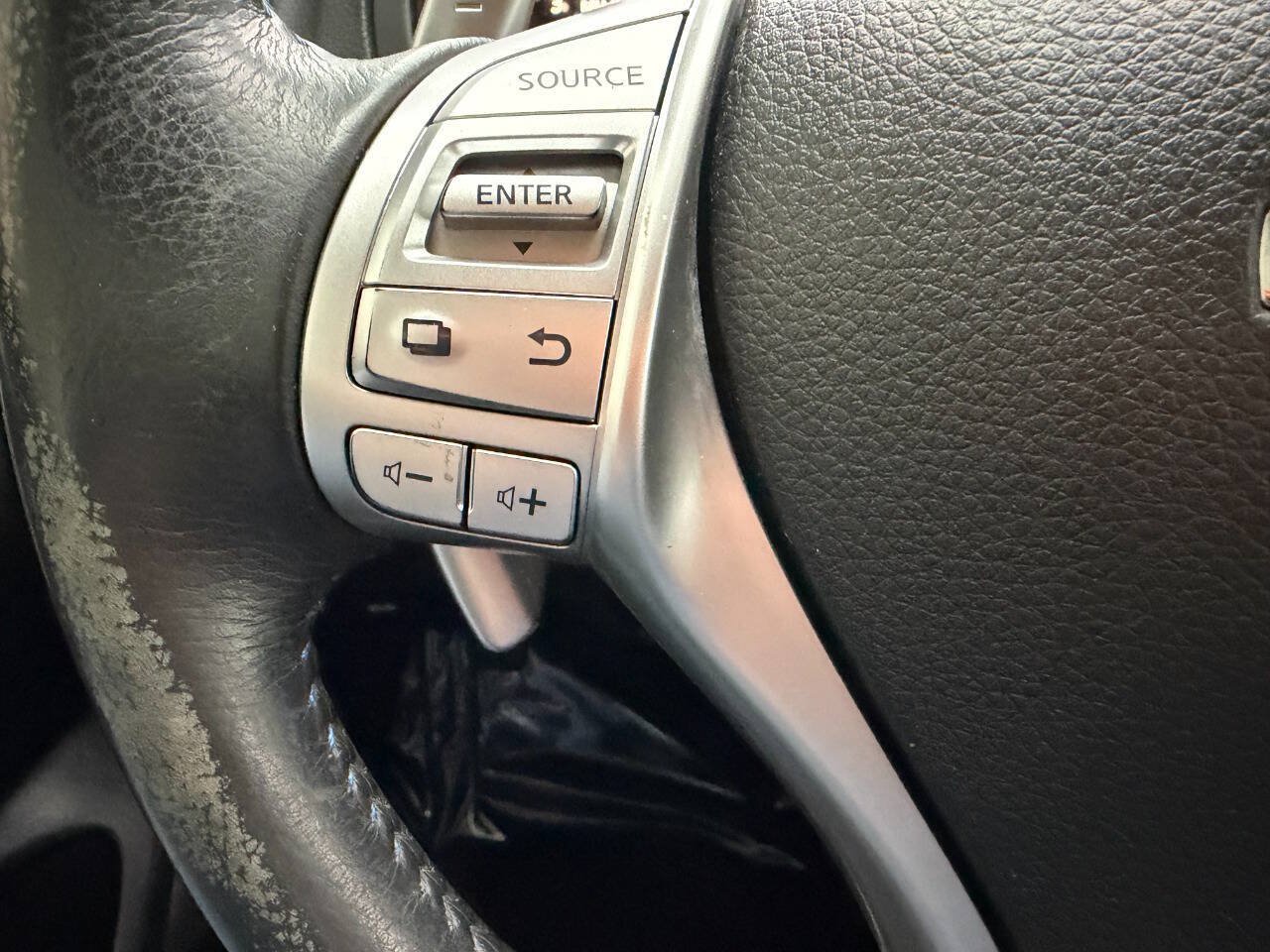 Used 2017 Nissan Altima 2.5 SR w/ Midnight Edition Package FWD image 23