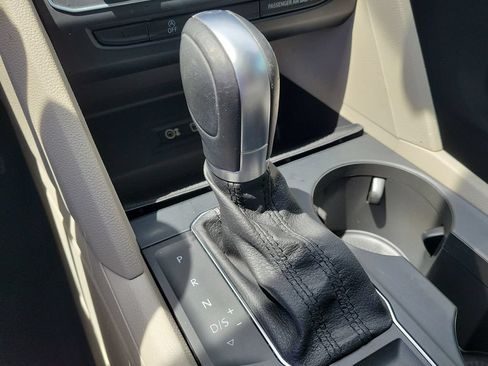Used 2019 Volkswagen Atlas SE FWD image 34