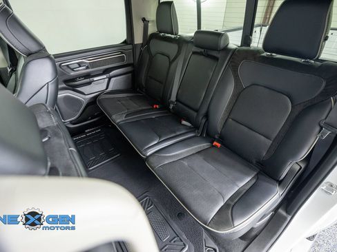 Used 2022 RAM 1500 Laramie AWD/4WD image 36
