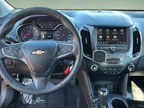 Used 2019 Chevrolet Cruze LS w/ LS Convenience Package image 9