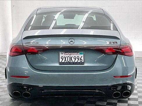 Used 2026 Mercedes-Benz E 53 AMG e 4MATIC Sedan image 3