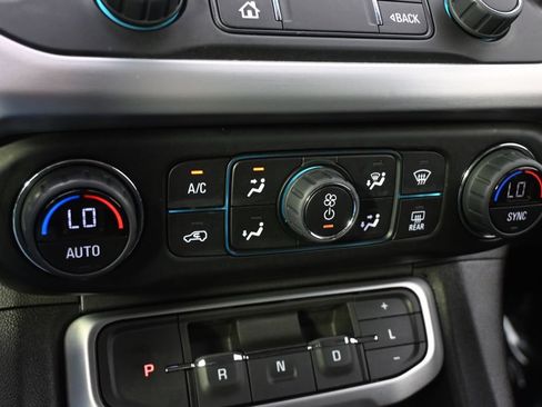Used 2023 GMC Acadia SLT w/ Elevation Edition AWD/4WD image 33