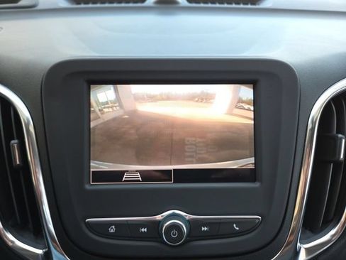 Used 2022 Chevrolet Equinox LT AWD/4WD image 10