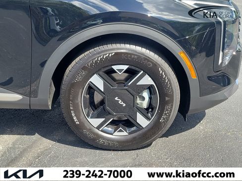 Used 2026 Kia Sportage LX FWD image 7