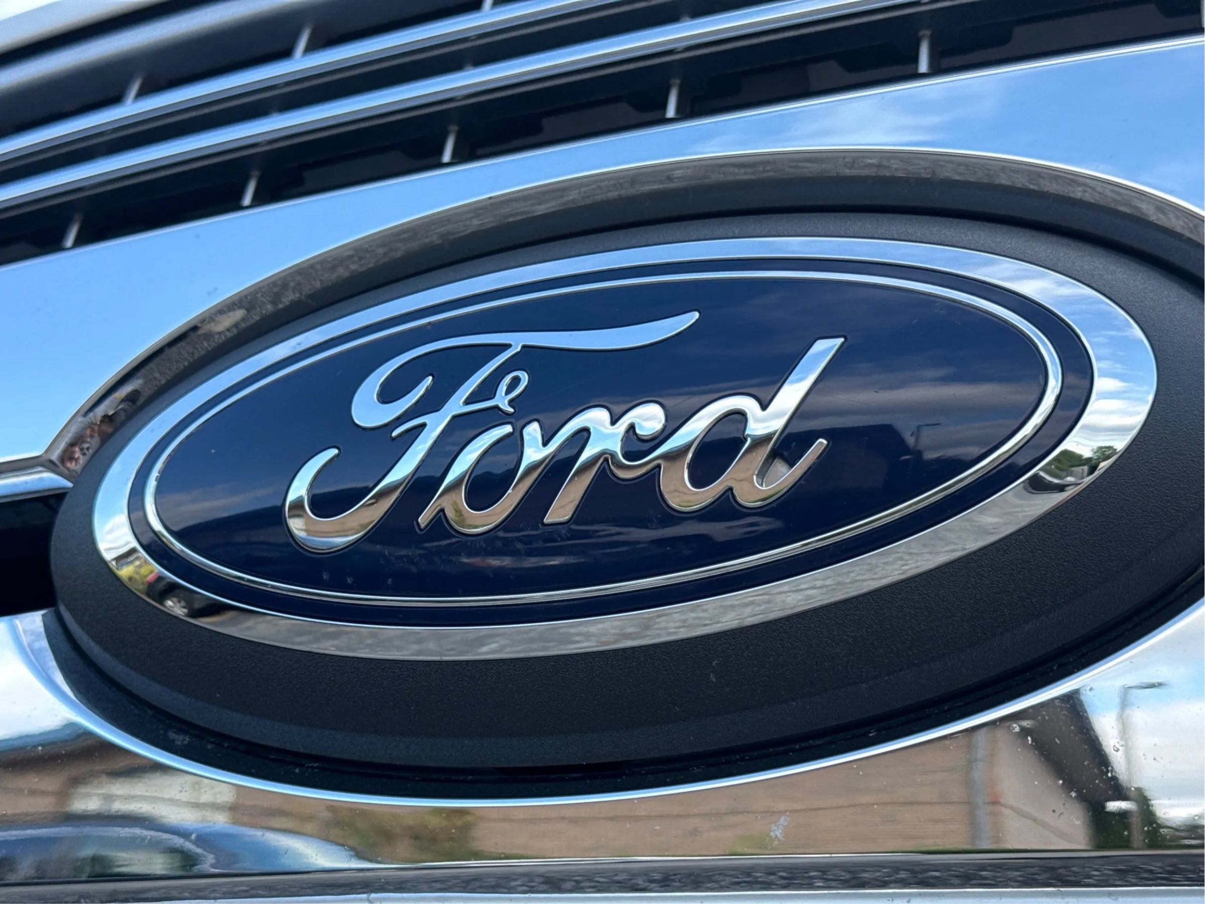Used 2018 Ford F150 Lariat AWD/4WD image 34