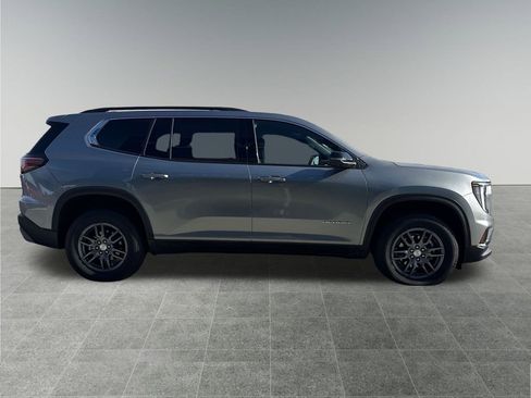 Used 2025 GMC Acadia Elevation image 7