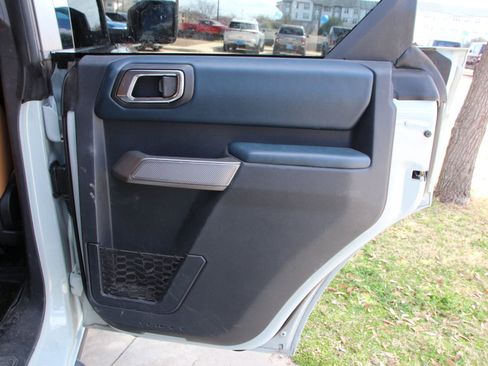 Used 2023 Ford Bronco Outer Banks AWD/4WD image 29