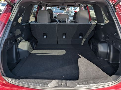 Certified 2025 Subaru Forester Premium AWD/4WD image 18