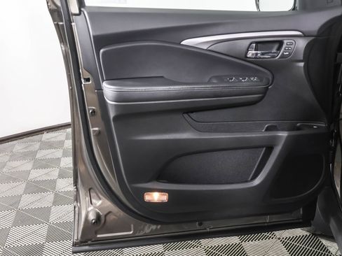 Used 2022 Honda Ridgeline RTL-E image 34