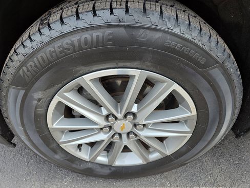 Certified 2023 Chevrolet Traverse LT image 12