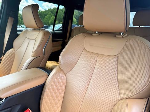 Used 2023 Jeep Grand Cherokee Summit image 14