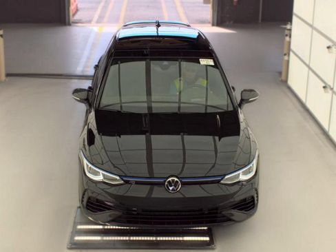 Used 2024 Volkswagen Golf R AWD/4WD image 3