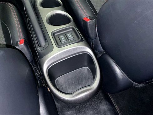 Used 2013 Nissan Juke SL image 34