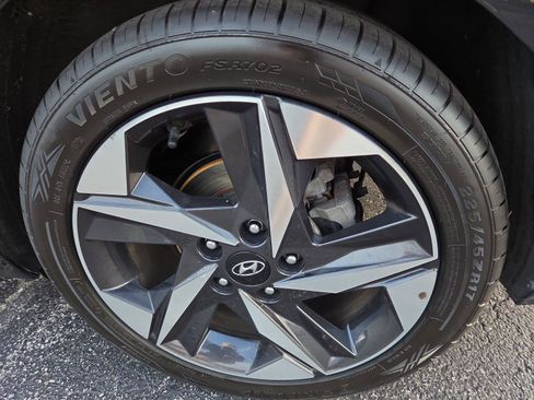 Used 2021 Hyundai Elantra Limited FWD image 27
