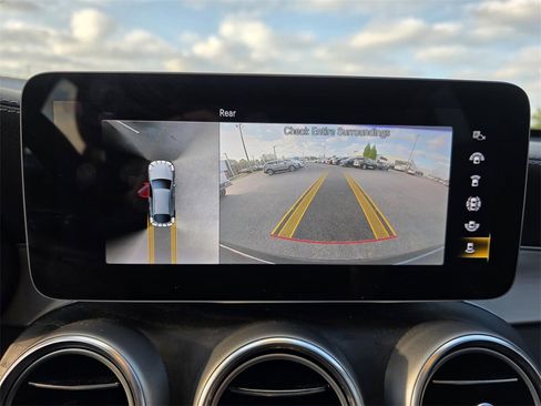 Used 2023 Mercedes-Benz GLC 300 4MATIC Coupe image 20